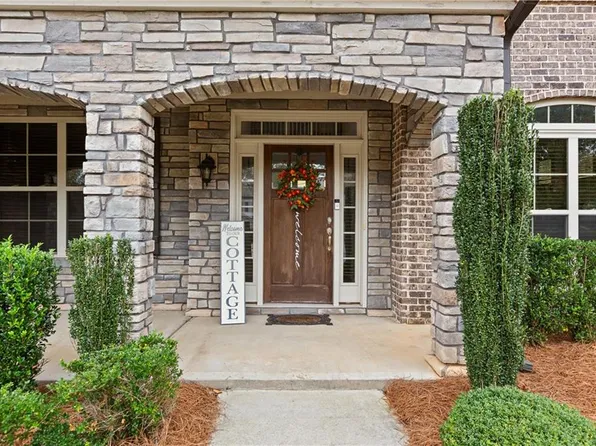3984 Crimson Ridge Way, Buford, GA 30518