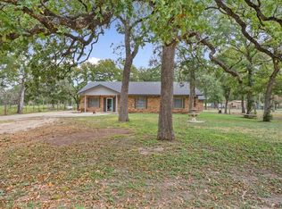 290 Briar Ln, Chilton, TX 76632
