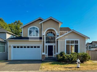 7805 NE 198th St, Kenmore, WA 98028
