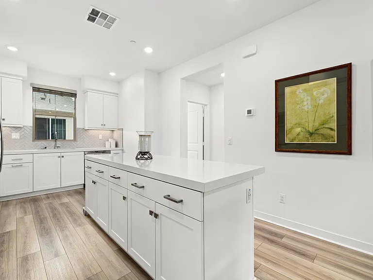 192 Juniper Dr — Photo 6