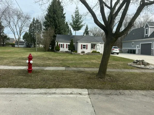 6031 Poplar Ave, Sterling Heights, MI 48314