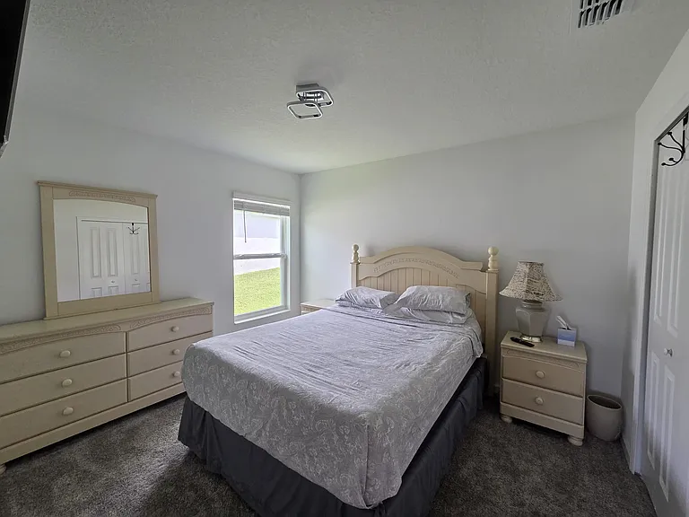 3949 Ambrose Ave — Photo 13
