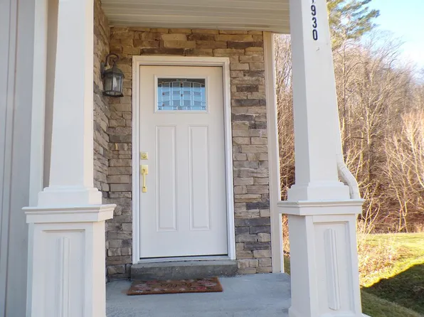 1930 Maple Acres Rd, Princeton, WV 24739