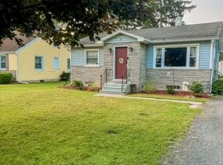 18 Crescent Ave, Auburn, NY 13021