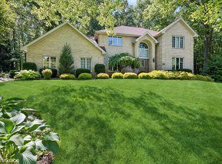 4507 Thornbury Dr E, Valparaiso, IN 46383