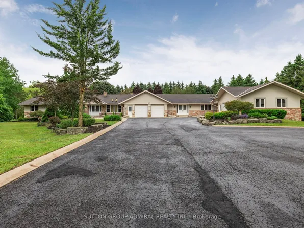 120 Lake Woods Dr, Whitchurch Stouffville, ON L4A 1P9
