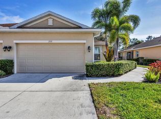 2520 Terracina Dr, Venice, FL 34292
