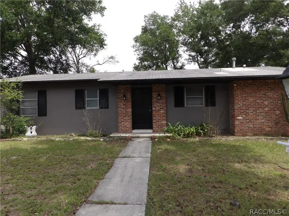 2085 W Argus Pl, Citrus Springs, FL 34434