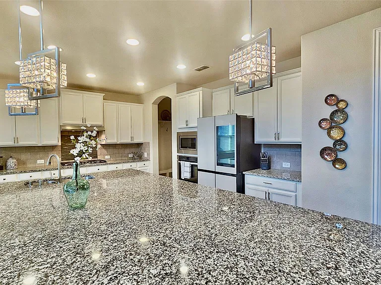 7324 Clementine Dr — Photo 14