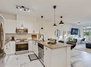 15385 101a Ave #102, Surrey, BC V3R0B4