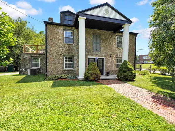 516 W Arch St, Madisonville, KY 42431