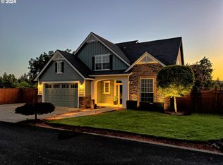 16401 Hunter Ave, Oregon City, OR 97045