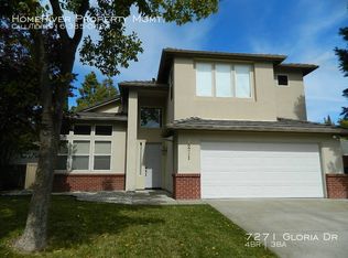 7271 Gloria Dr, Sacramento, CA