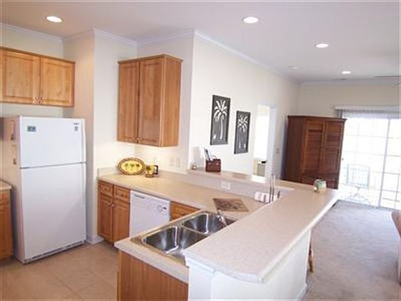 3rd image of 8855 Radcliff Dr. #10-B