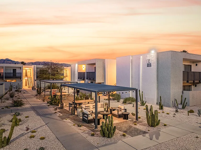 Echo Luxury Apartments — Photo 42