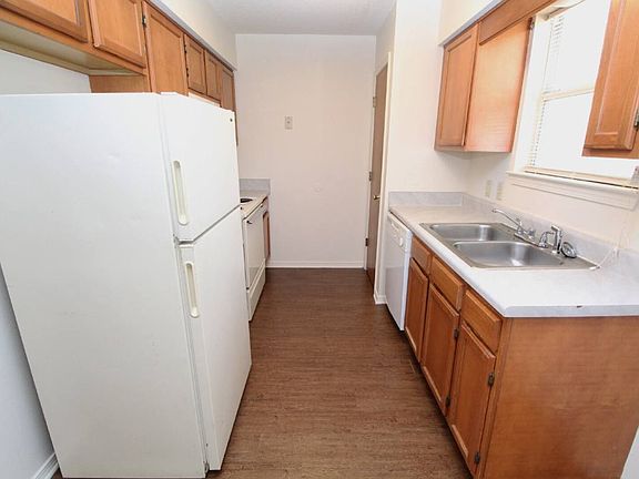 5th image of 442 Bay Pine Villa Dr