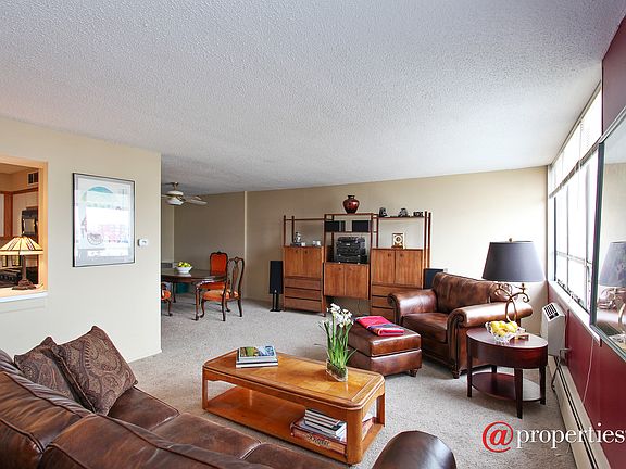 Living Room / Dining Room