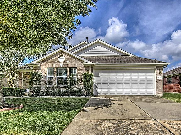 2nd image of 2230 Enchanted Park Ln