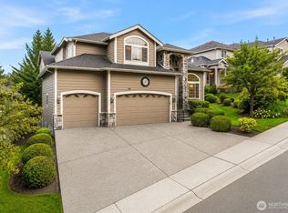 8218 NE 187th Way, Kenmore, WA 98028