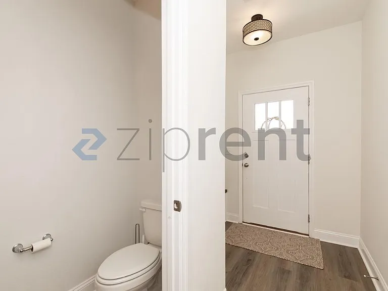1402 Landon Hills Dr — Photo 5