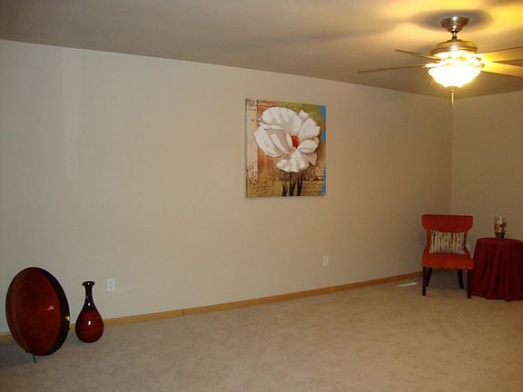 3rd image of 317 James Blvd NW