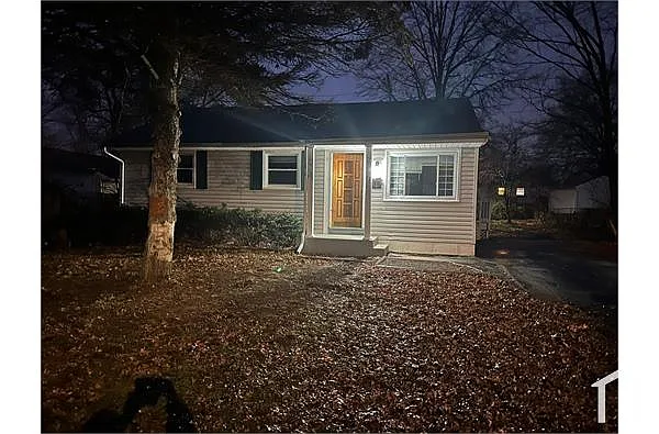Building Photo - 230 Shepley Dr