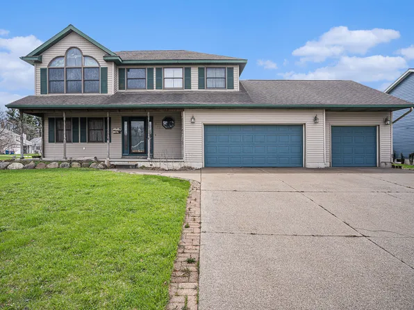 636 Birkdale Ct, Coopersville, MI 49404