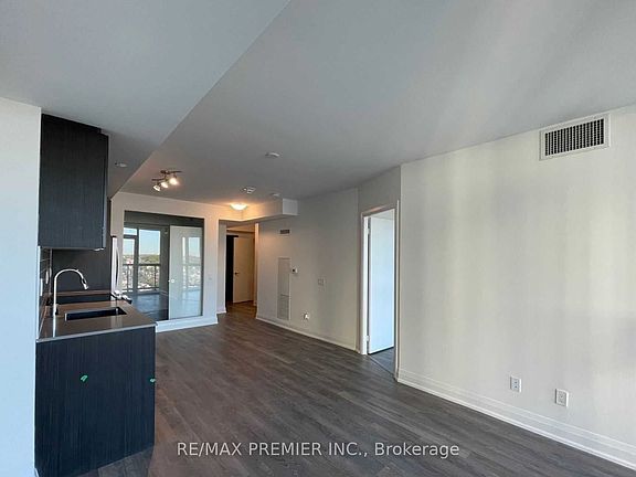 4th image of 1461 Lawrence Ave W #1508