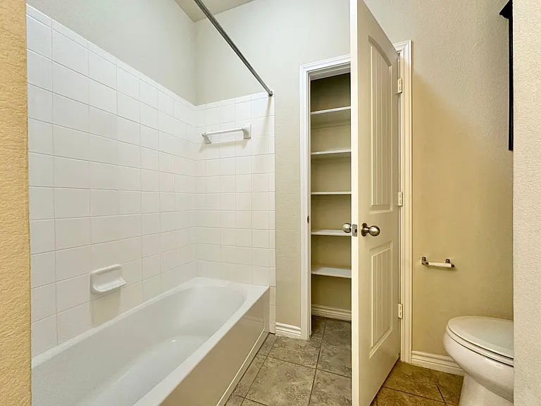 3383 Vineyard Trl — Photo 36