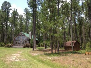 2082 Hamp Chesser Rd., Folkston, GA 31537