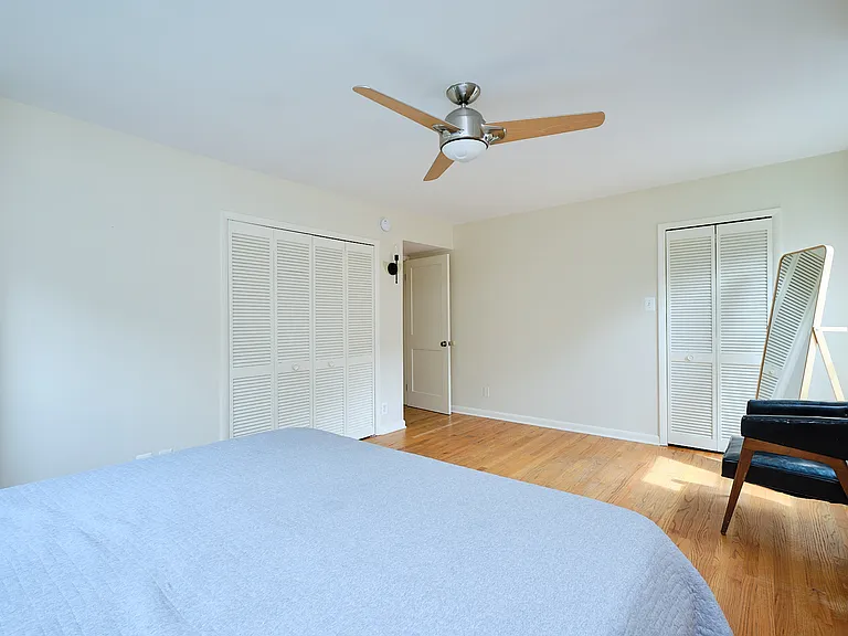 1318 Perry St NE — Photo 35