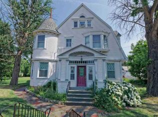 137 Broad St APT 1, Waterford, NY 12188