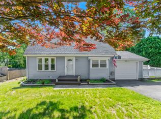 228 Bluebird Dr, Naugatuck, CT 06770