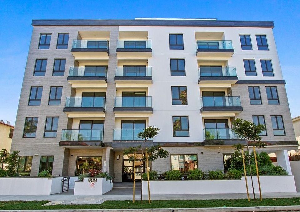 1st image of 1109 Cardiff Ave #202