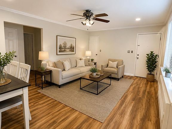 4th image of 132 South Street #132C