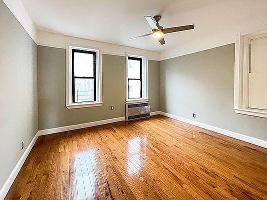 5th image of 309 E 19th St APT 6A