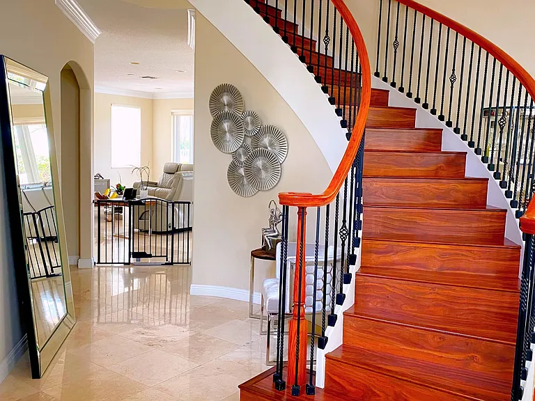 6489 Marbletree Ln — Photo 32