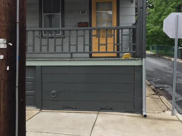 753 Front St, Catasauqua, PA 18032