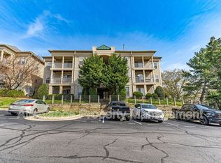 1067 Gardenview Loop APT 304, Woodbridge, VA 22191