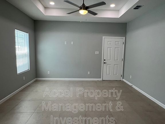 2nd image of 822 N Abbey Ave #4