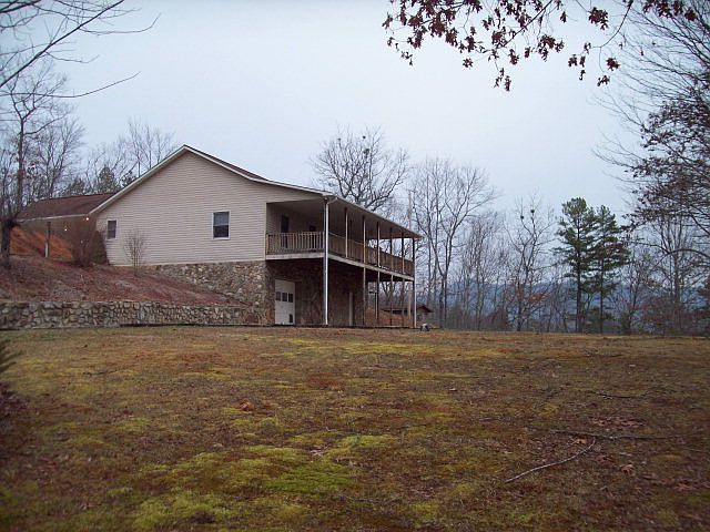 1st image of 250 Whippoorwill Dr