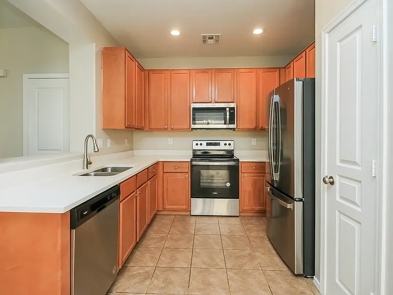 3884 E Santa Fe Ln — Photo 8
