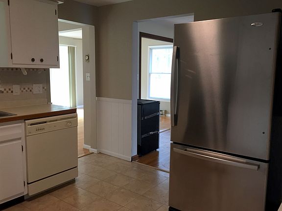 3rd image of 4100 Drexel Dr