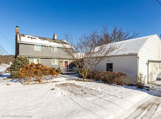 2506 Tackles Dr, White Lake, MI 48386