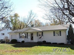 1st image of 152 Riverview Dr