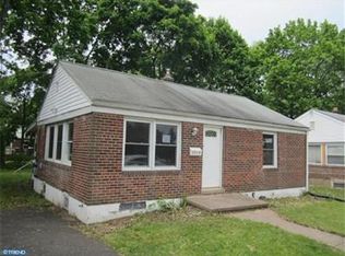 2210 Airacobra St, Levittown, PA 19057