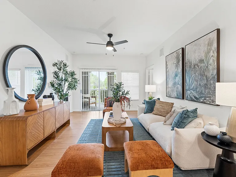 Perse Apartments — Photo 6