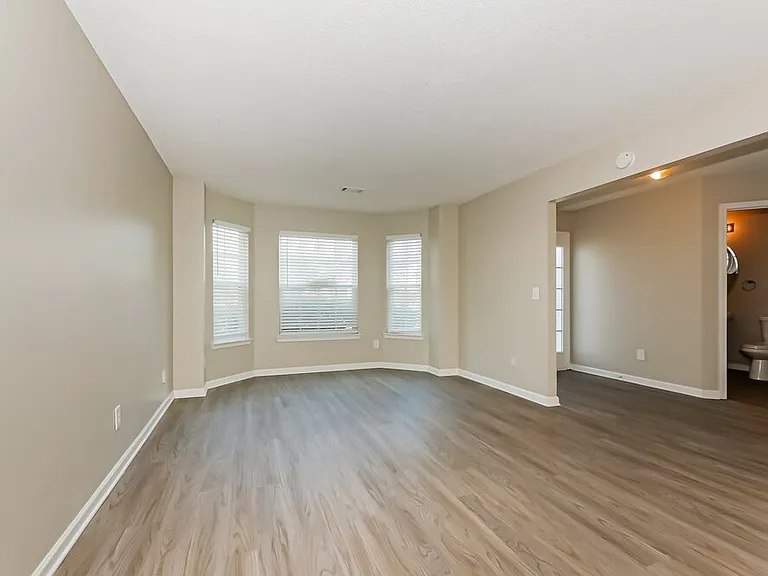 4133 Alveston Dr — Photo 10