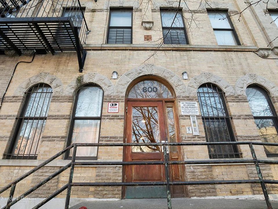 1st image of 800 Hancock St APT 1D