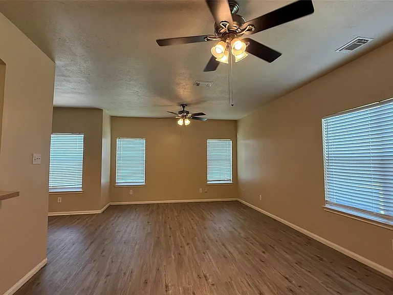 5127 Prosperity Cir — Photo 4